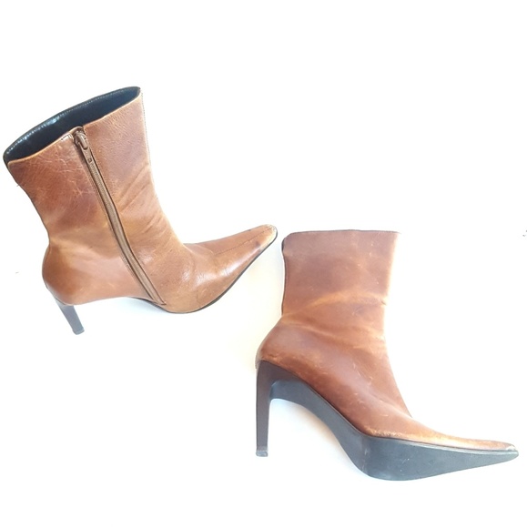 🚫SOLD🚫Steve Madden Leather Ankle Boots - Picture 1 of 8